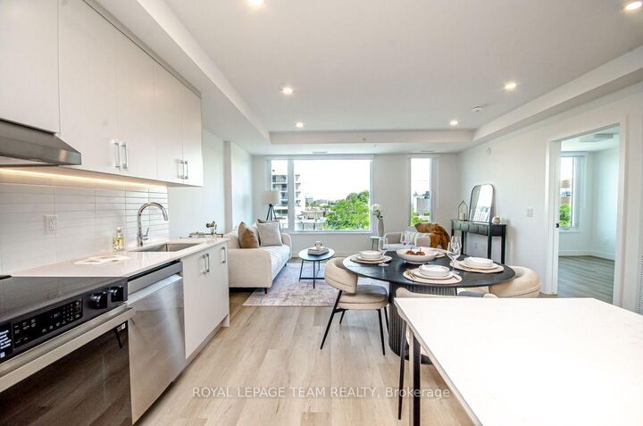 Property Photo:  398 Roosevelt Avenue 401  ON K2A 4J2 