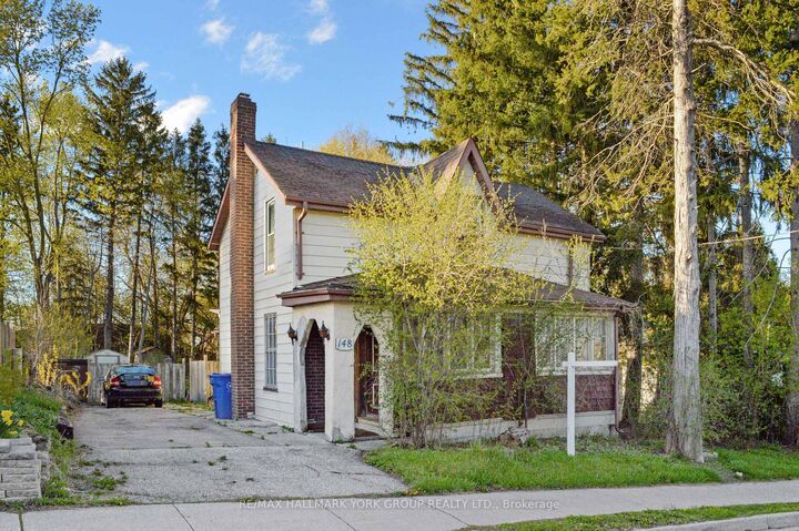 Property Photo:  148 Centre Street  ON L4G 1K1 