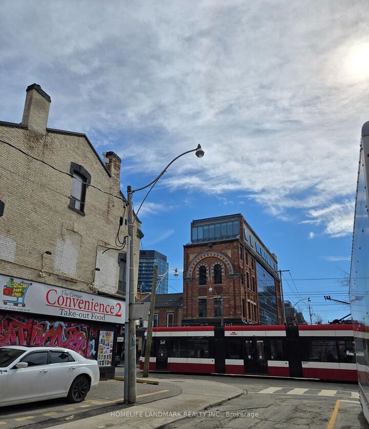 Property Photo:  310 Queen Street E  ON M5A 1S8 