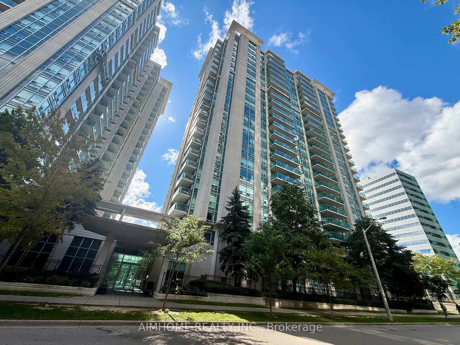Property Photo:  31 Bales Avenue 803  ON M2N 7L6 