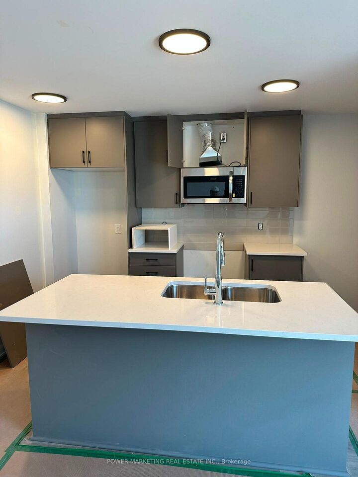 Property Photo:  601 Glenroy Gilbert Drive  ON K2J 5W2 