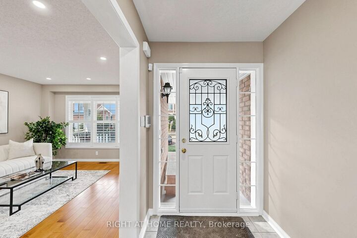 Property Photo: 5 Mendoza Drive ON L7A 3M3