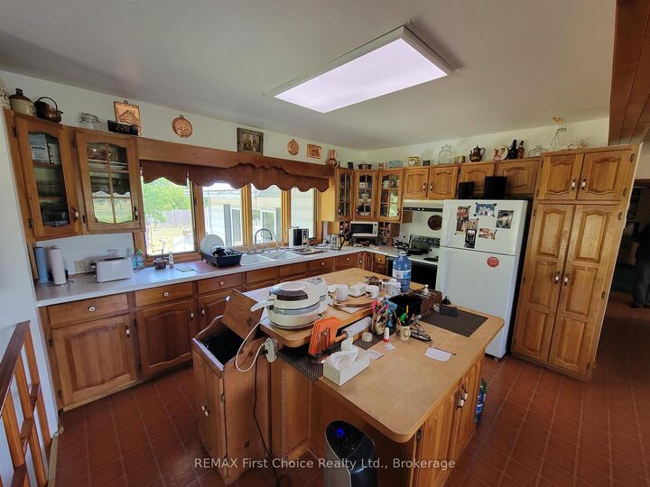 Property Photo:  1611 Hwy 11/71  ON P9A 3M2 