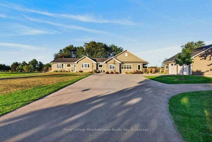 Photo de la propriété: 4379 Henderson Road ON L9E 0K2