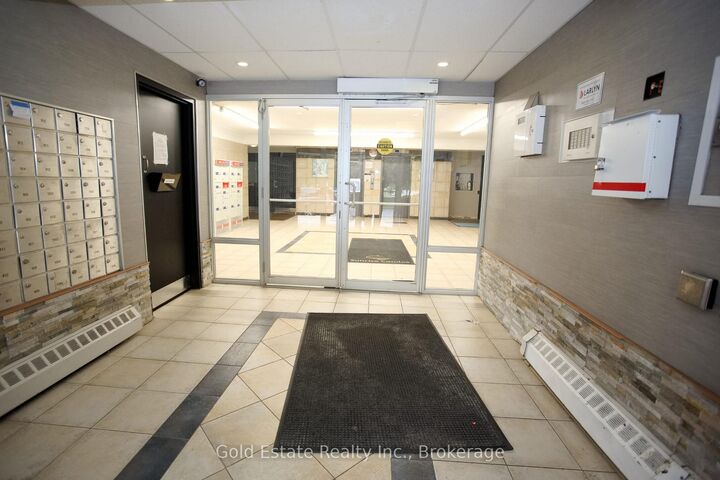 Property Photo:  583 Mornington Avenue 604  ON N5Y 3E9 