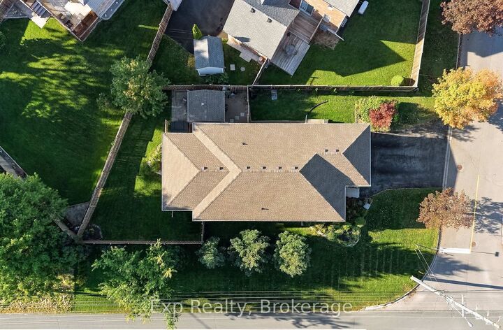 Photo de la propriété: 52 Trefusis Street ON L1A 4J2