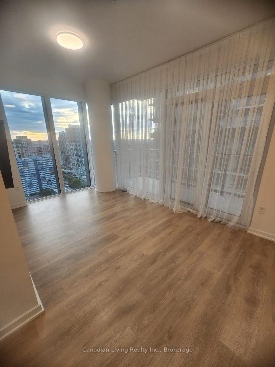 Property Photo:  10 Graphophone Grove 2203  ON M6H 0E5 