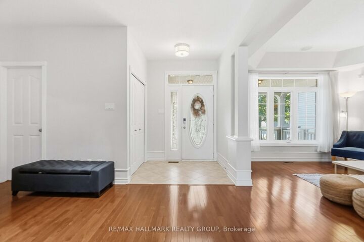 Property Photo:  212 Janet Way  ON K4A 5E1 