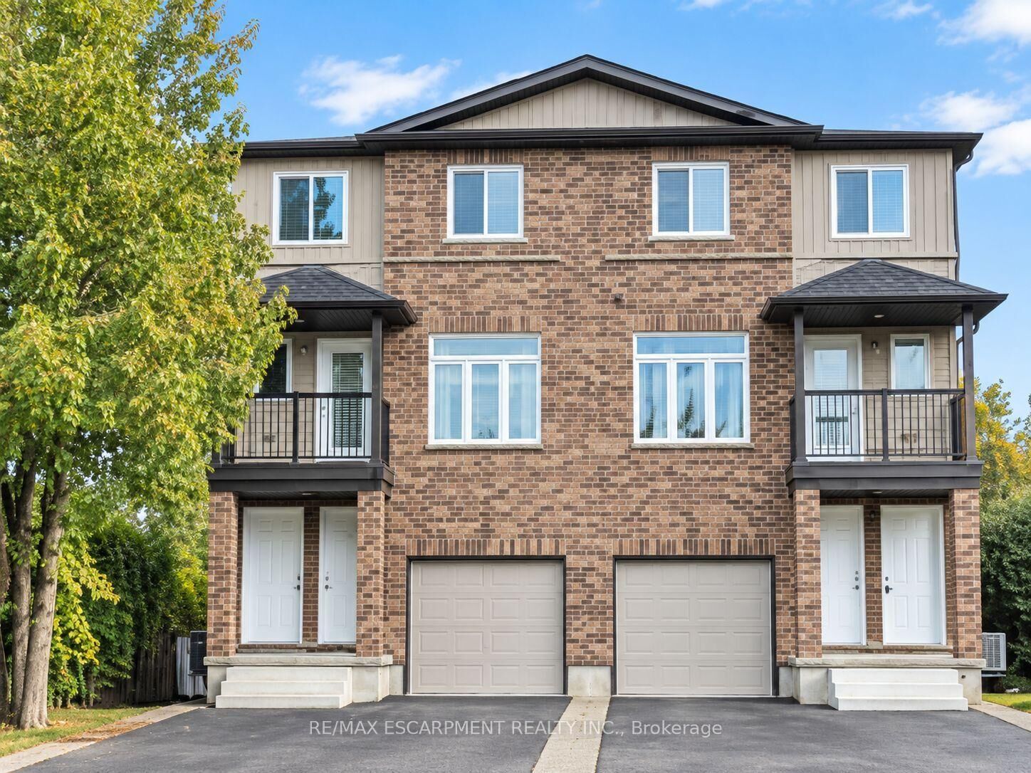 Photo de la propriété:  164 Morgan Avenue  ON N2A 3M5 