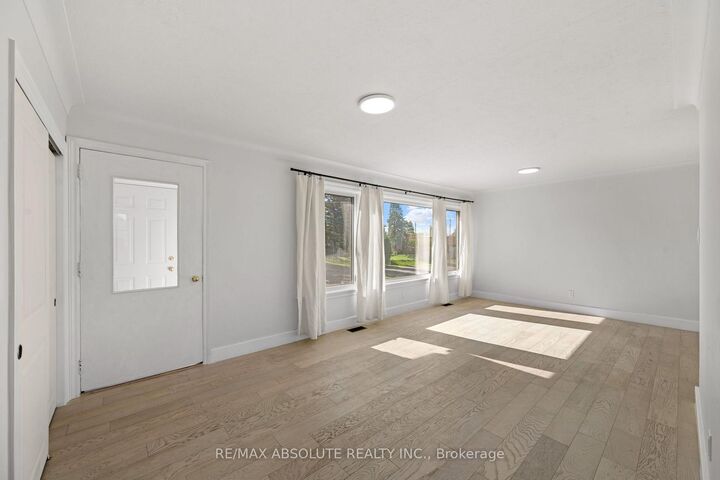 Photo de la propriété:  9 Epworth Avenue  ON K2G 2L4 