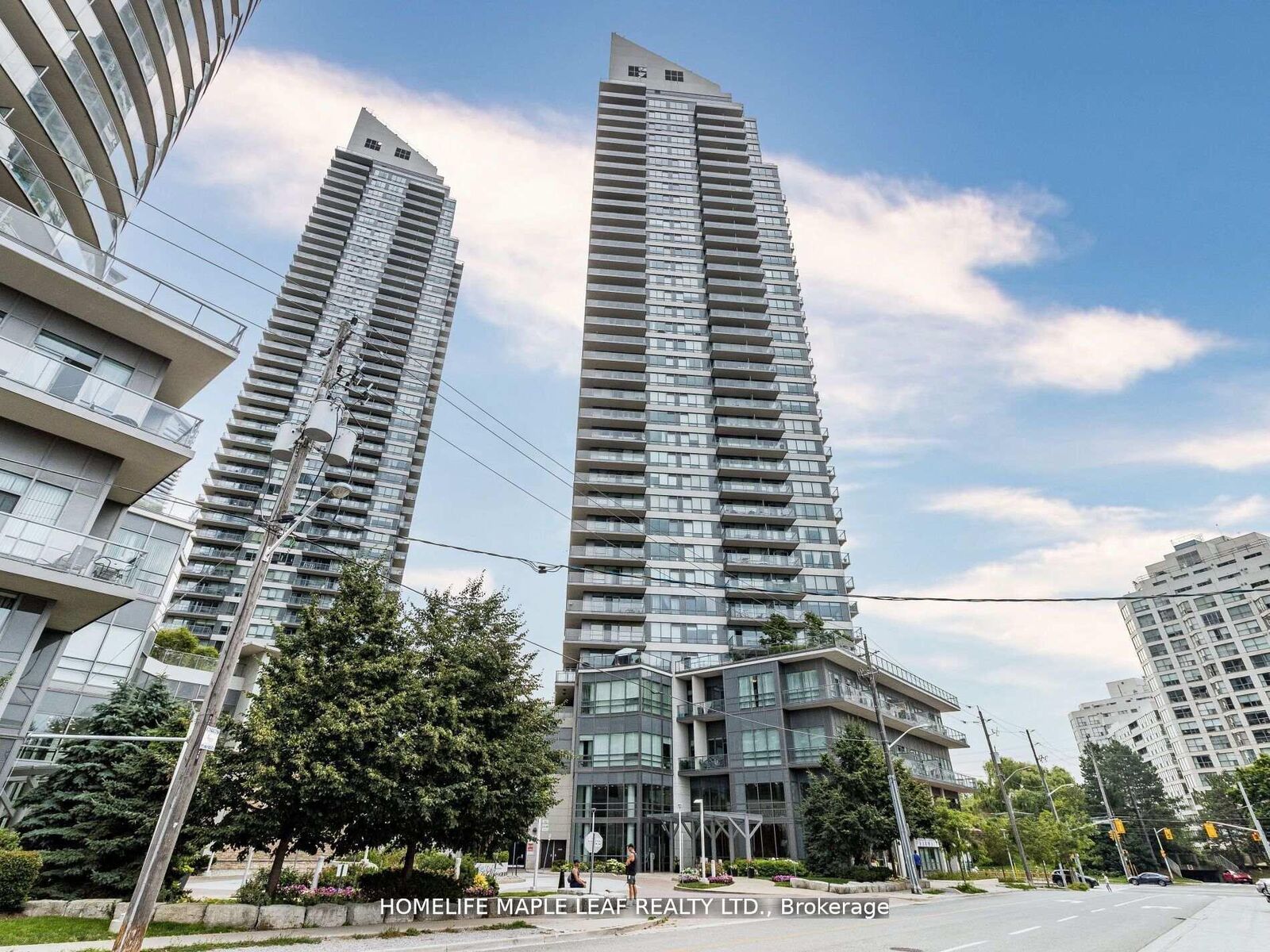 Property Photo:  2240 Lakeshore Boulevard W Lph02  ON M8V 0B1 