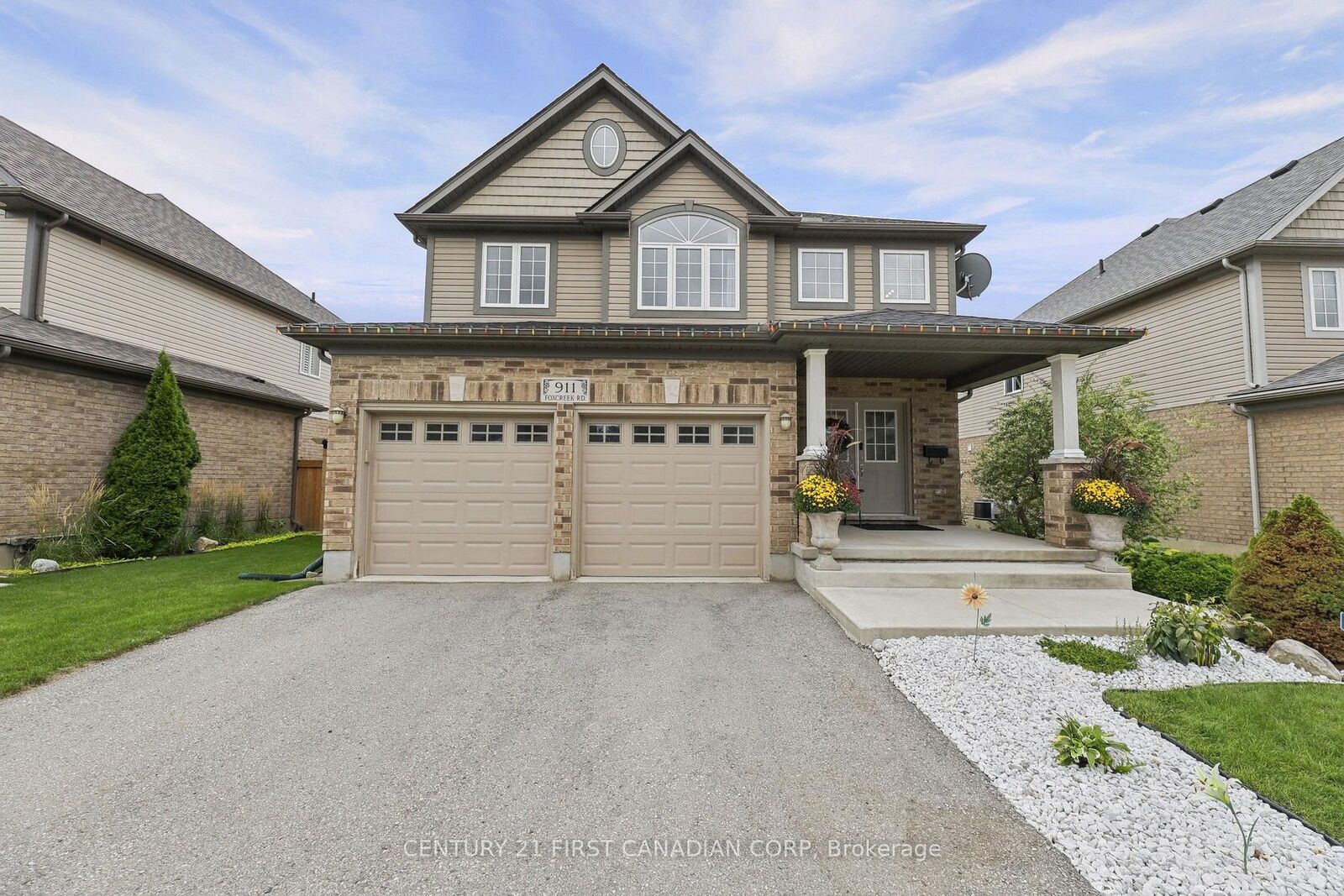 Photo de la propriété:  911 Foxcreek Road  ON N6G 0H1 