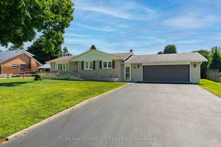 Property Photo: 8114 Sandytown Road ON N0J 1Y0