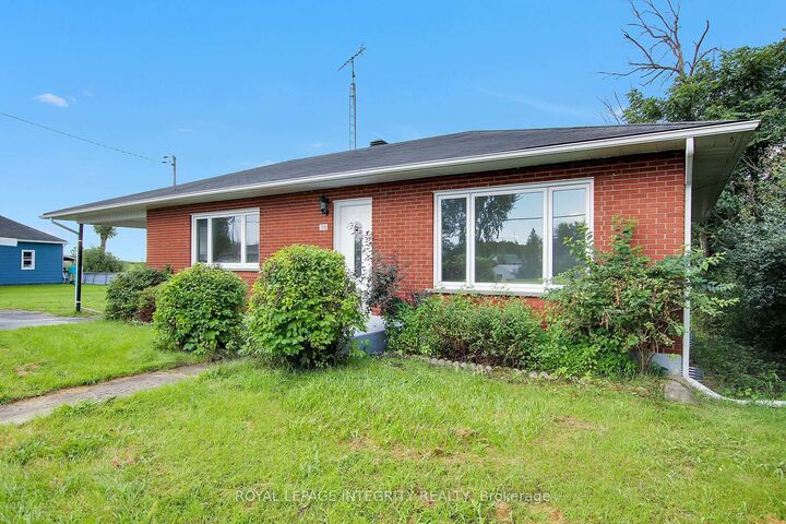 Property Photo:  2170 Lajoie Street  ON K0B 1J0 