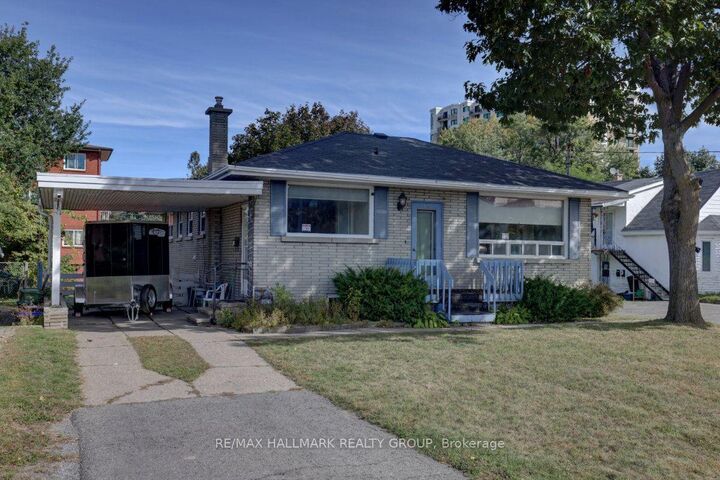 Property Photo:  23 Wright Street  ON K1K 2C8 