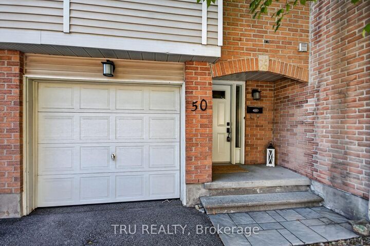Property Photo: 50 Lightfoot Place 90 ON K2L 3M2