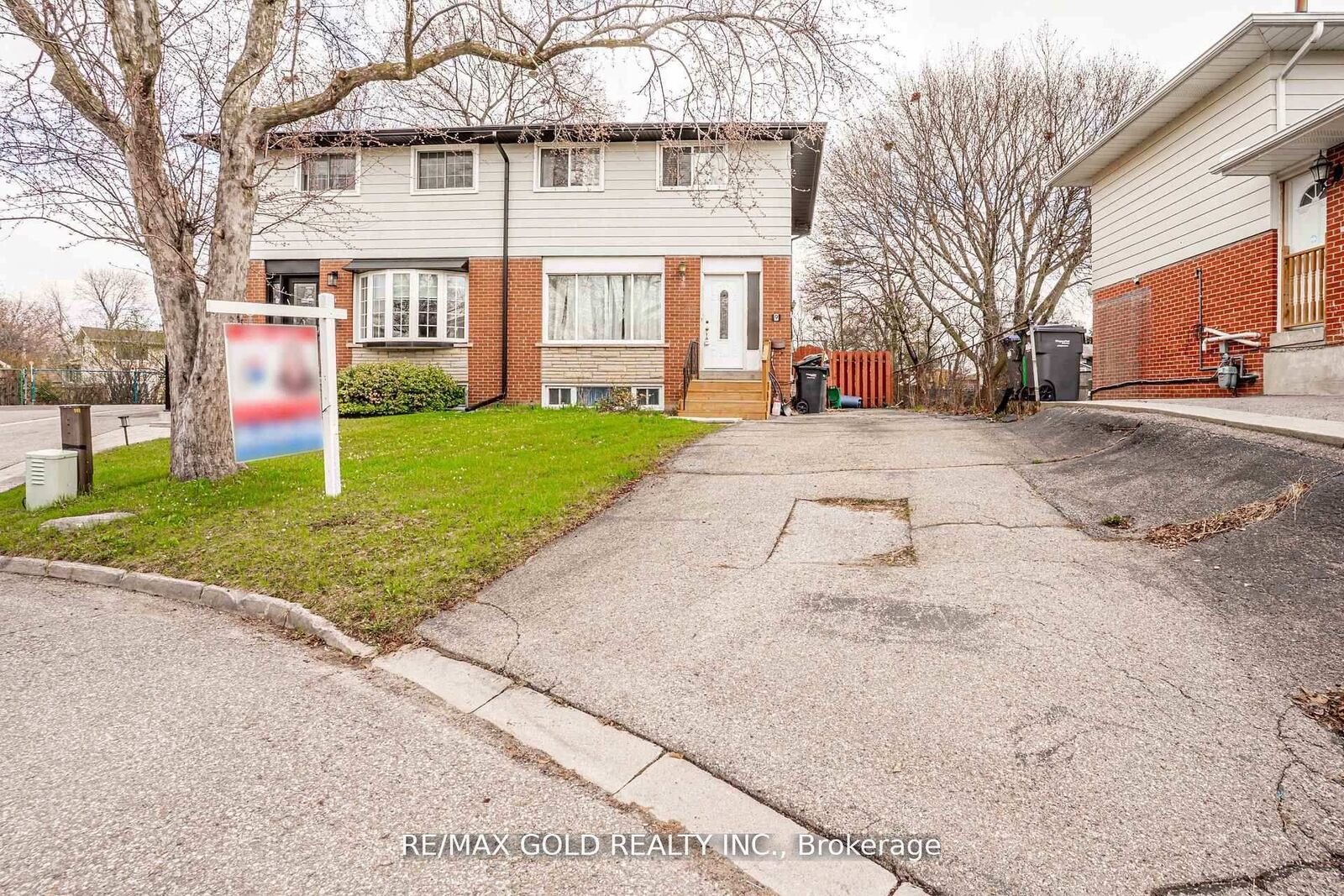 Photo de la propriété: 9 Mordon Court ON L6V 2B5