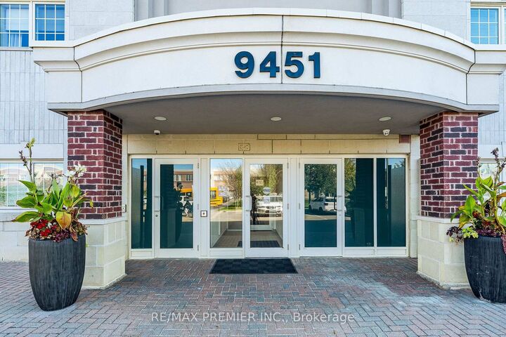 Photo de la propriété:  9451 Jane Street 304  ON L6A 4H7 
