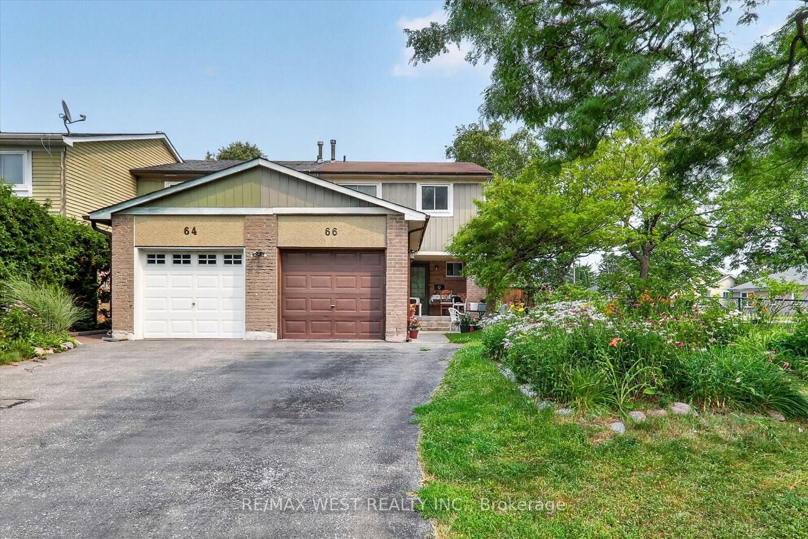 Photo de la propriété:  66 Bushwood Court  ON M1B 2T1 