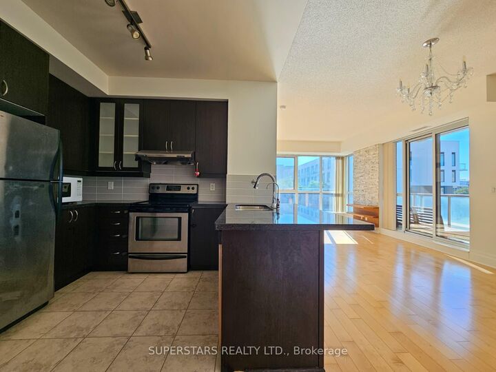 Property Photo:  1 Upper Duke Crescent 509  ON L6G 0B6 
