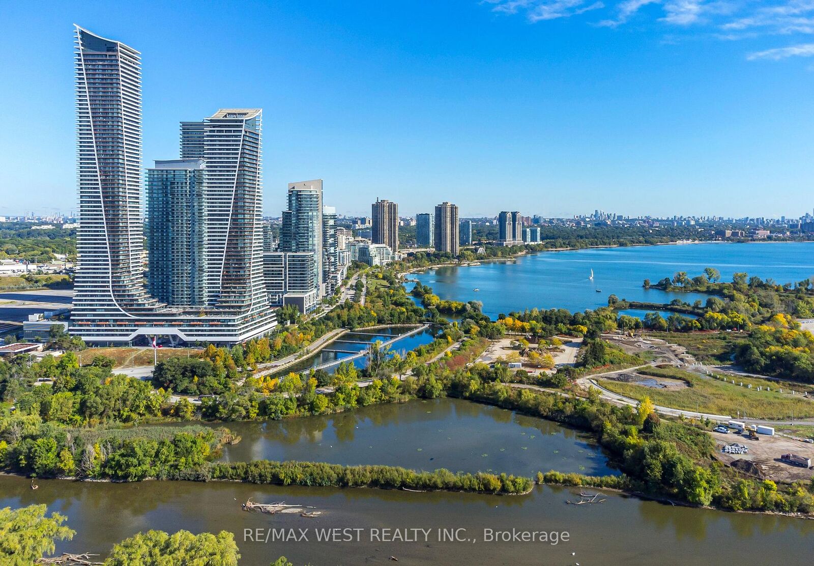 Photo de la propriété:  10 Park Lawn Road 1705  ON M8Y 3H8 