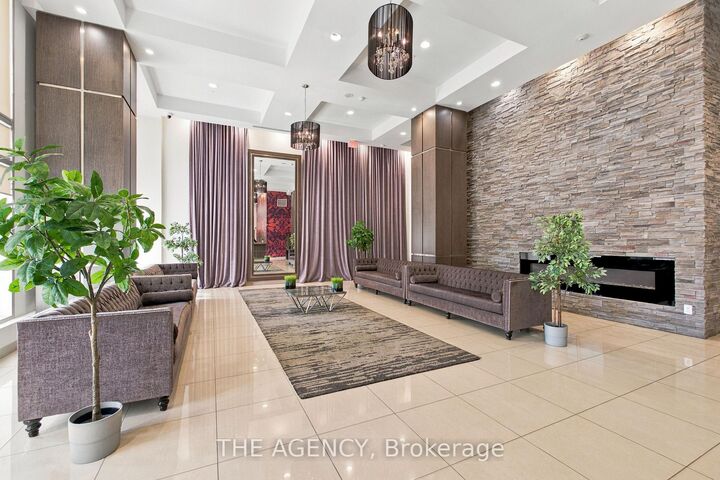 Property Photo:  2756 Old Leslie Street 506  ON M2K 0E2 