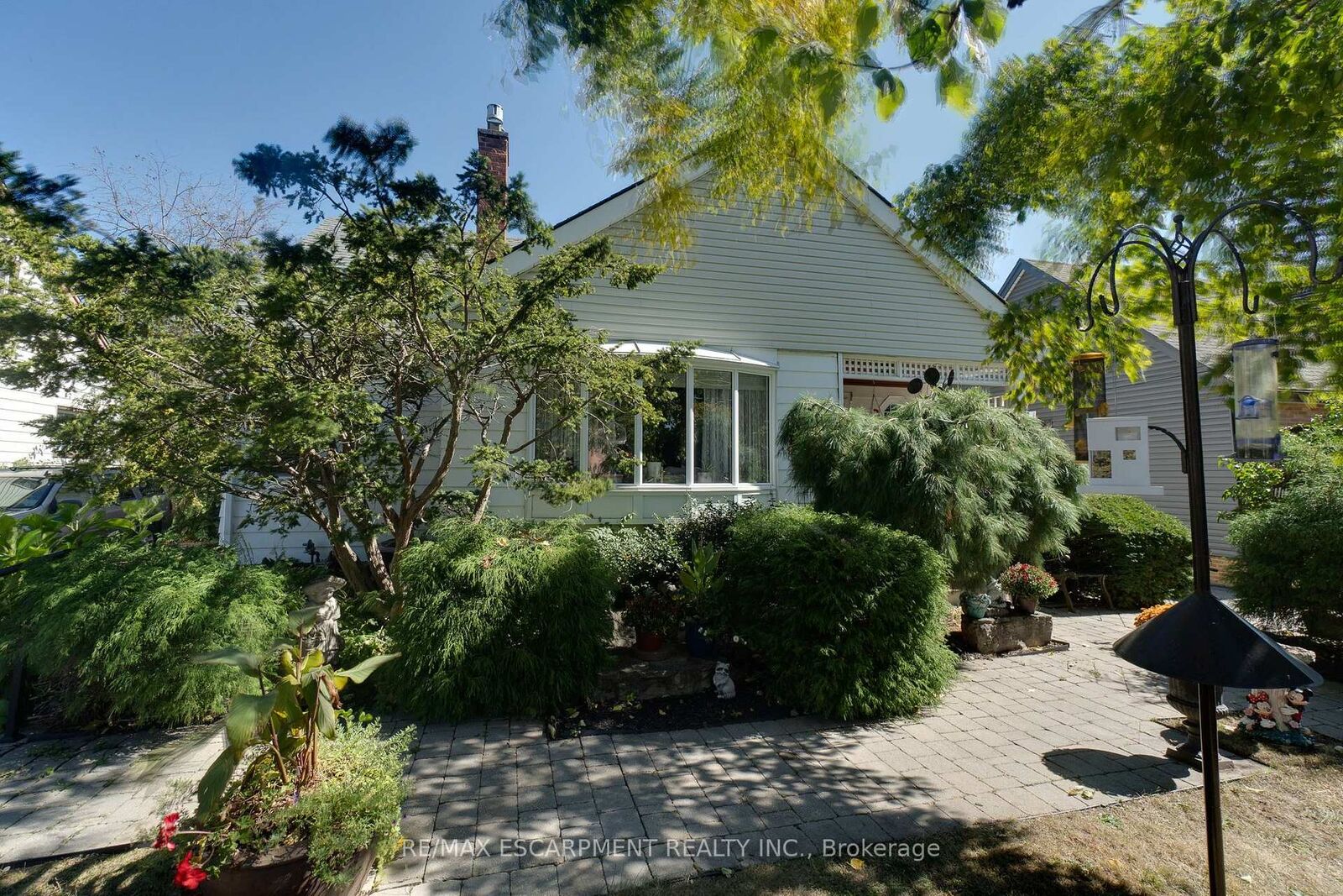 Property Photo:  12 Don Street  ON L9H 4N9 