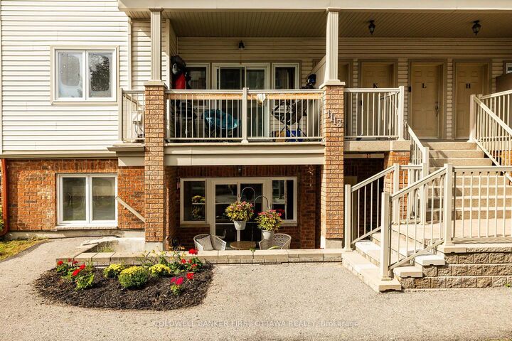 Property Photo:  1113 Stittsville Main Street C  ON K2S 0C8 