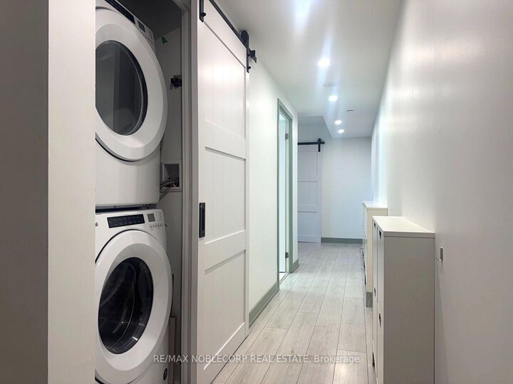 Property Photo:  31 Tippett Road 263  ON M3H 0C8 