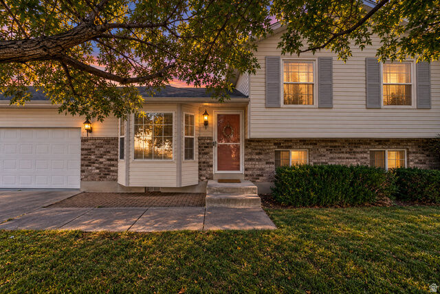 Property Photo: 2437 S 3000 W UT 84075