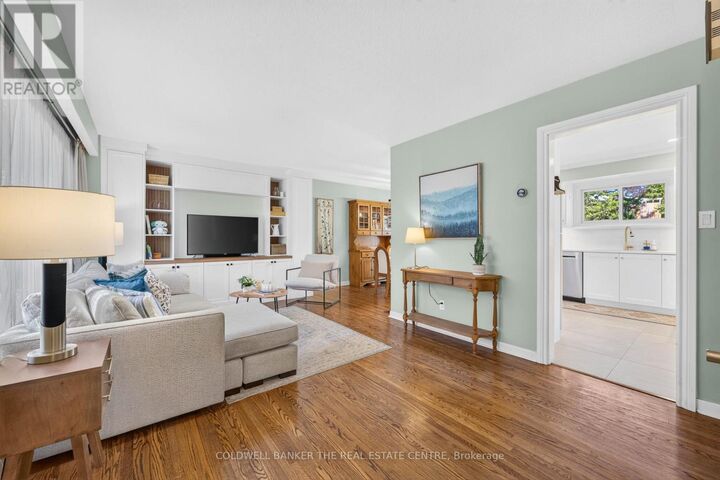 Property Photo:  127 Roxborough Road  ON L3Y 3L1 