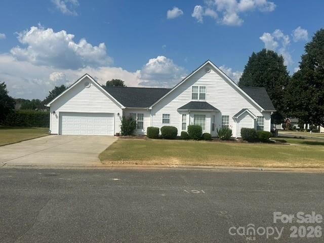 Property Photo:  2001 Hemby Commons Corner  NC 28079 