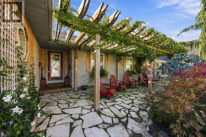 Property Photo:  443 St Lawrence Court  ON N7S 6E2 