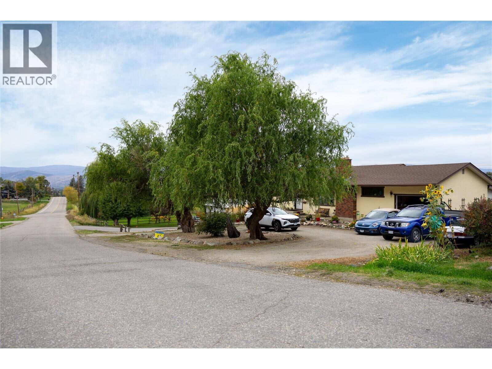 Photo de la propriété: 537 Robin Road BC V1B 3B2