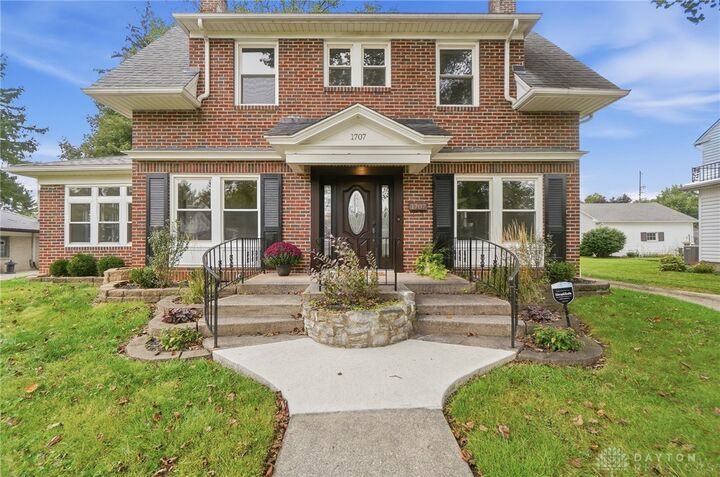 Property Photo:  1707 Longview Drive  OH 45504 