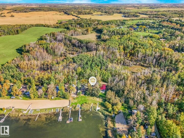 Property Photo:  52220 Hwy 770  AB T0E 0H0 