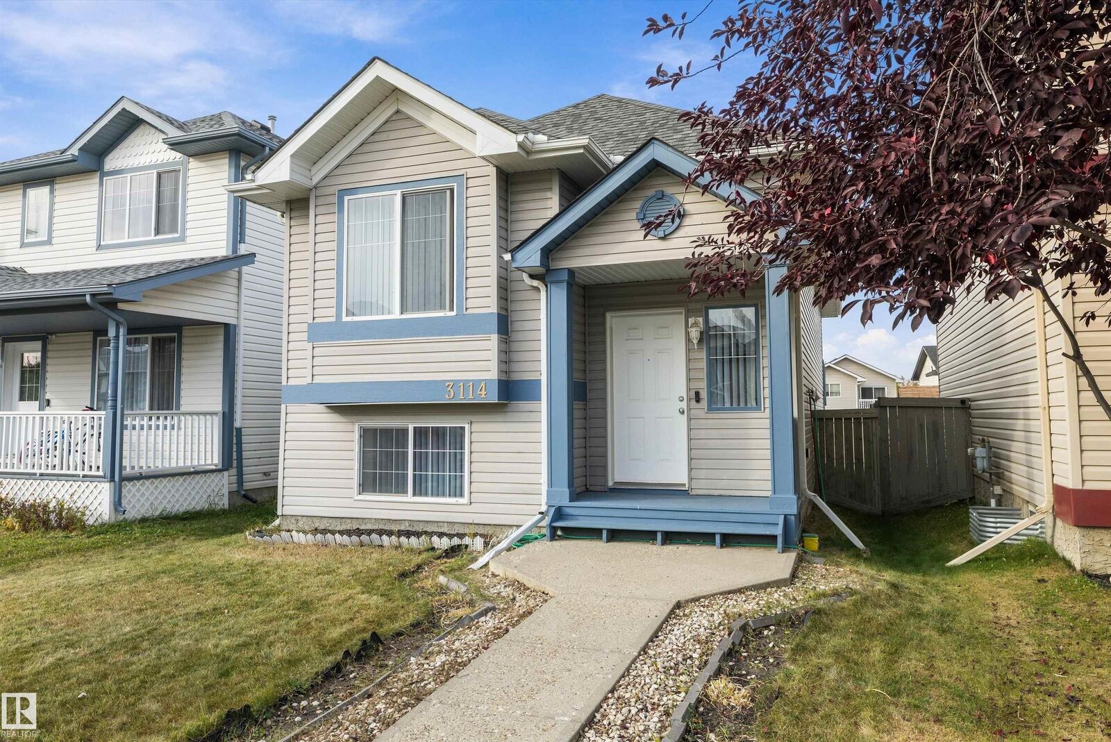 Property Photo:  3114 32 Avenue NW  AB T6T 1X3 
