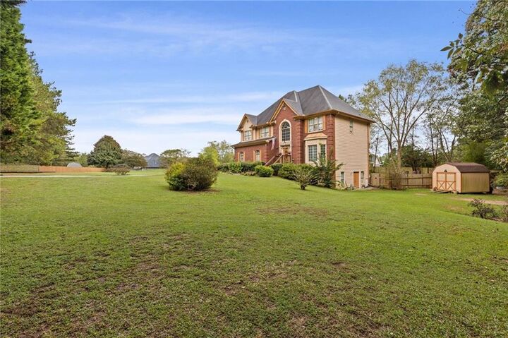 Property Photo: 605 Ozora Road GA 30052
