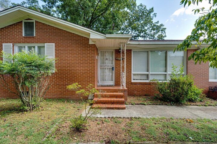 Property Photo:  904 Highland Avenue  TN 37347 