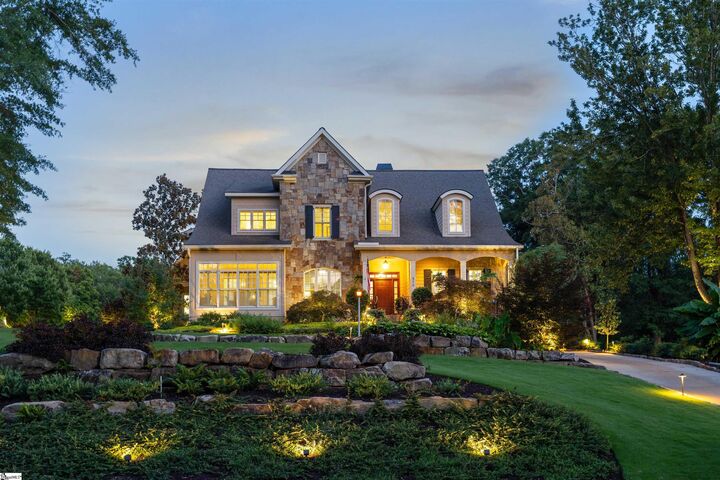 Property Photo:  114 Woodland Way  SC 29601 
