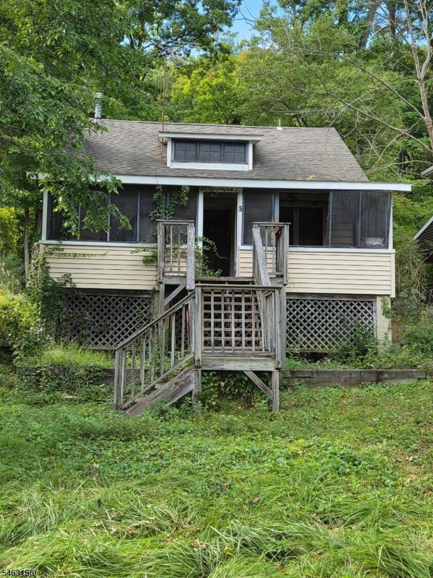 Property Photo: 5 Shadowy Ln NJ 07480