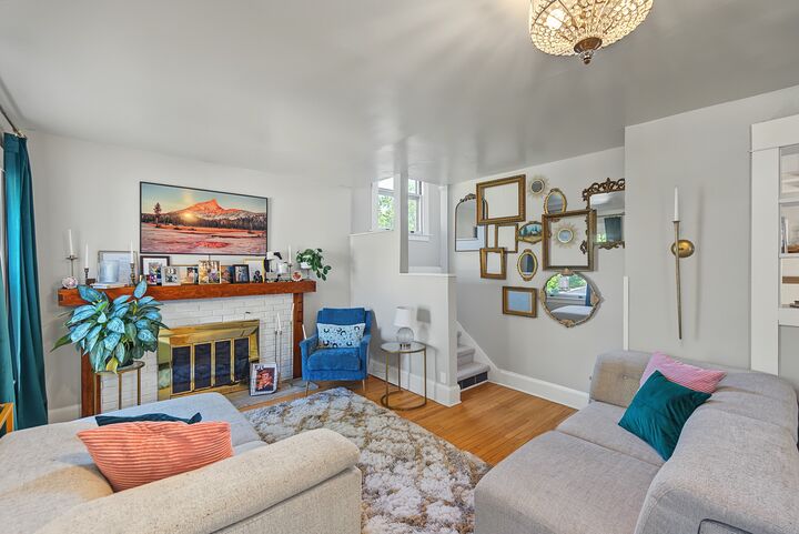 Property Photo: 4332 Harwood Drive IA 50312
