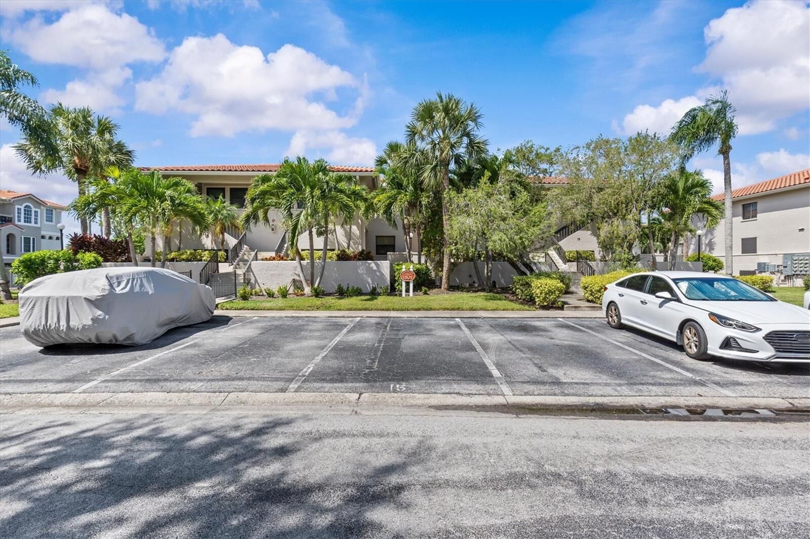 Property Photo:  1801 Mariner Drive 13  FL 34689 