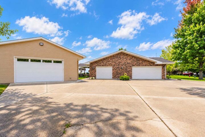 Property Photo: 113 Diane Drive IL 61753
