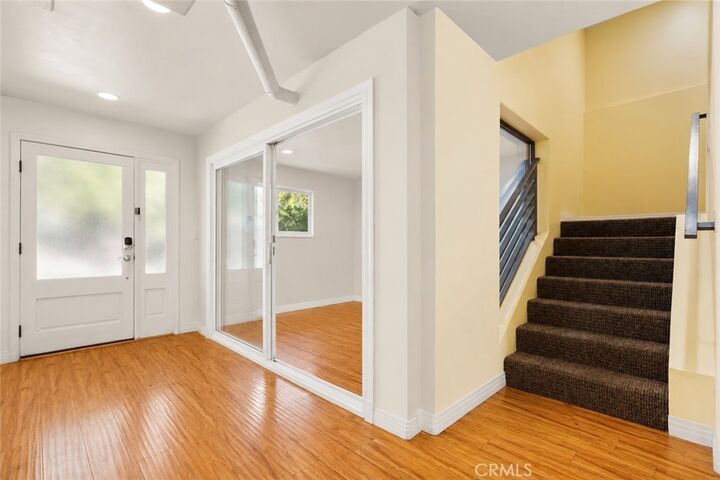 Property Photo:  11622 Oxnard Street  CA 91606 