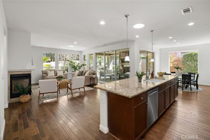Property Photo: 1464 Trail View Place CA 93444