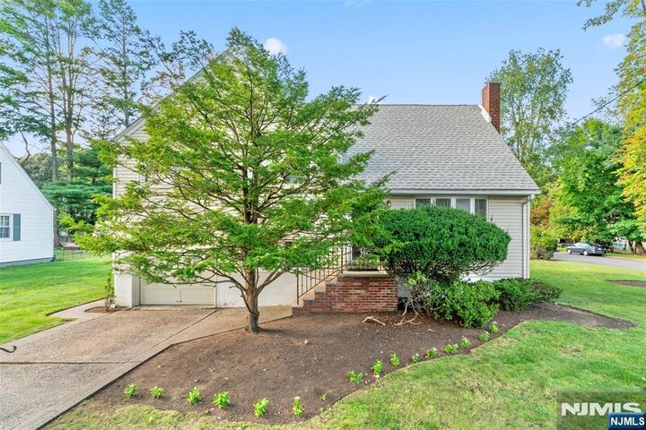 Property Photo:  257 Hamilton Road  NJ 07666 