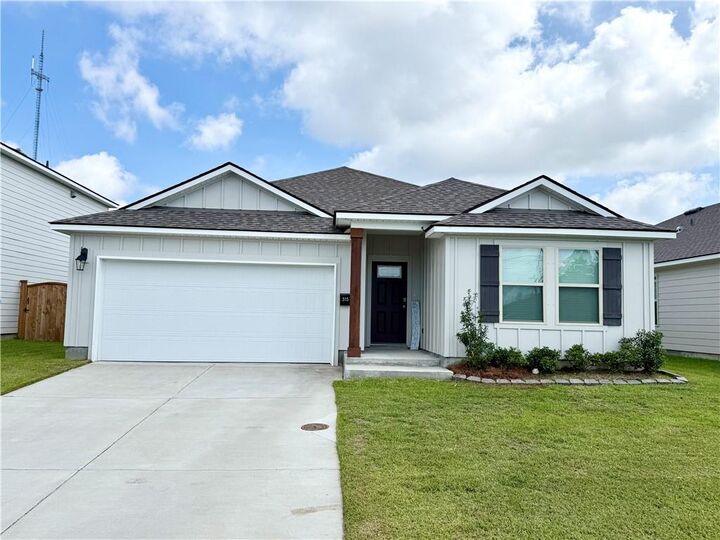 Property Photo:  315 Holmes Boulevard  LA 70056 
