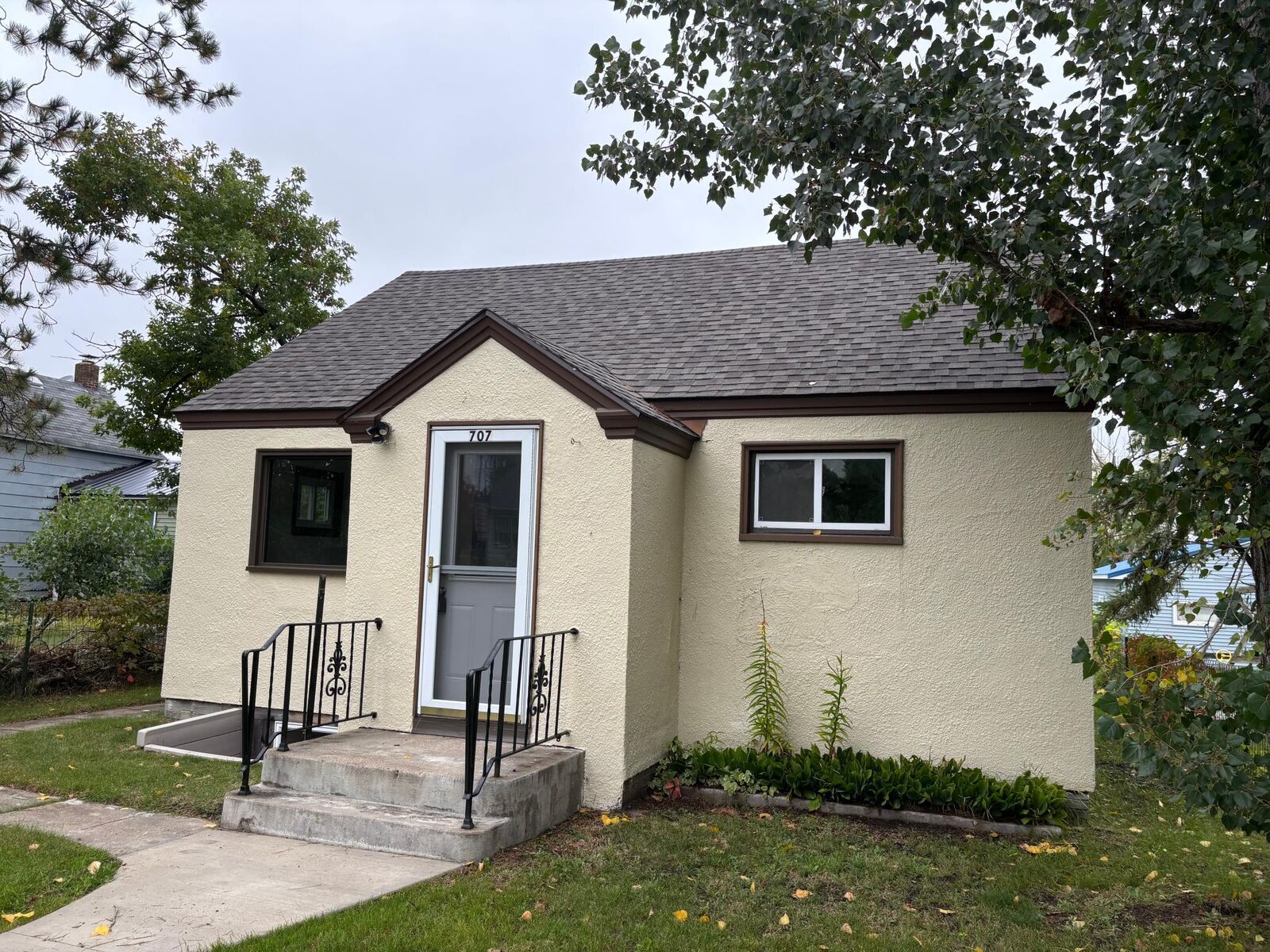 Property Photo: 707 3rd Street SE MN 56601