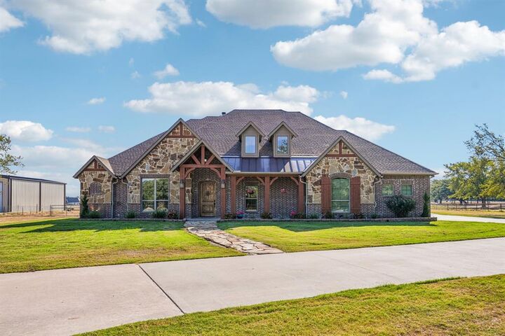 Property Photo:  5931 County Road 2560  TX 75189 